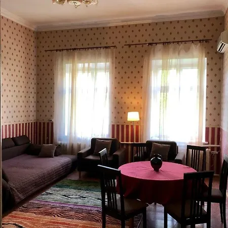 In The Heart Of Odessa: Velyka Arnautska St. 85 Одесса
